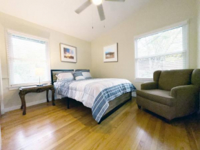 San Antonio Star - 3 BR by Alamo Quarry Market